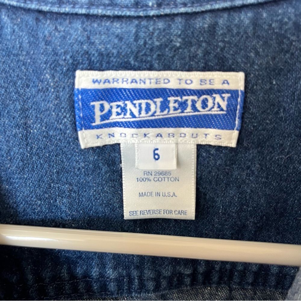 Pendleton Women's 6 Cropped Denim Western Vest - Picture 3 of 7